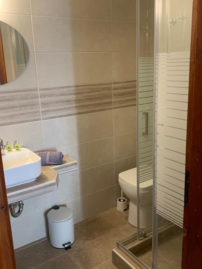 Guesthouse Corali Хидра Екстериор снимка