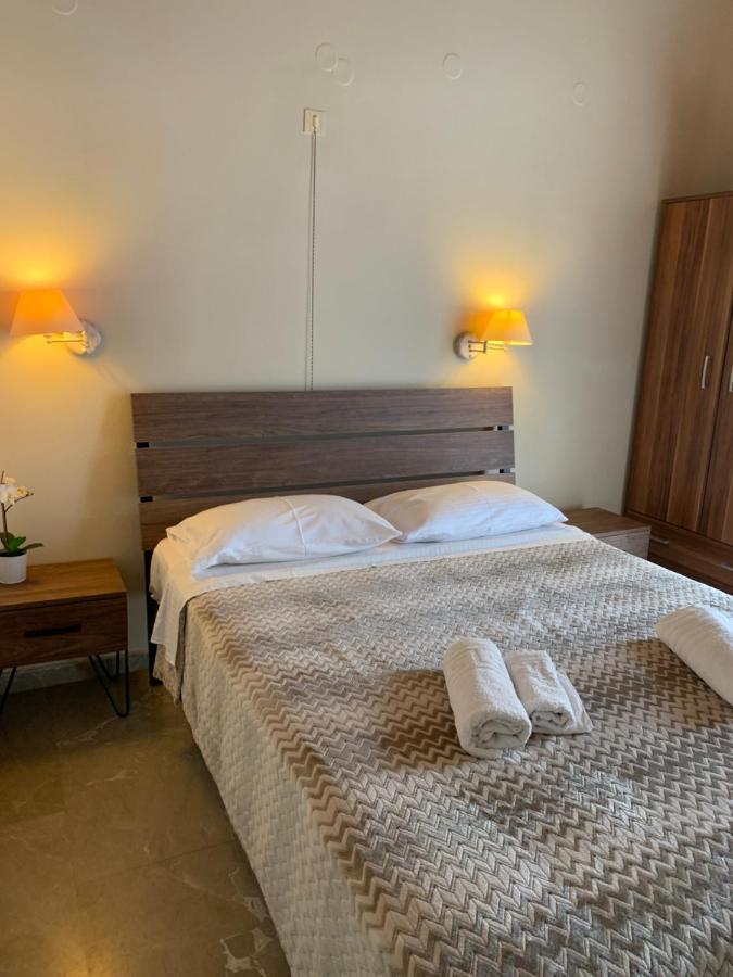Guesthouse Corali Хидра Екстериор снимка