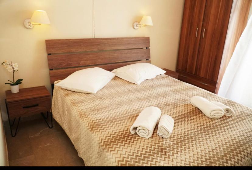 Guesthouse Corali Хидра Екстериор снимка